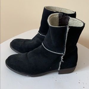 Barney’s New York winter boots